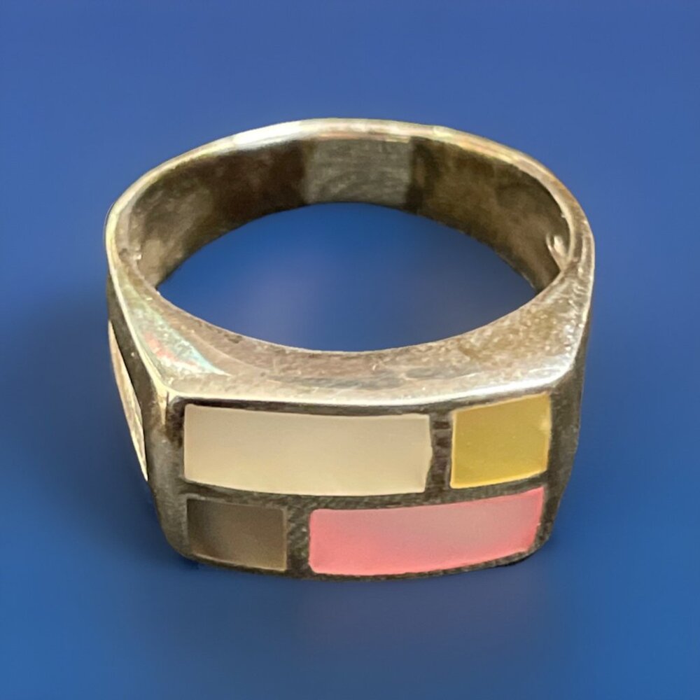 925 Silver Mother Of Pearl Multi Color Ring Size 7 3/4 Signed & Tested